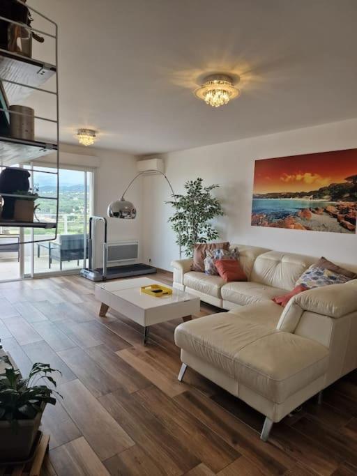 Apartment Isula Piana Avec Vue Panoramique Et Montagnes, 40m De Terrasse L'Ile-Rousse (Corsica)